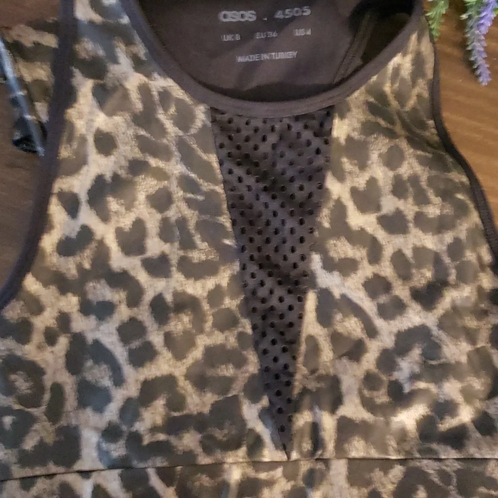 ASOS 2 Piece Set LEOPARD HIGH WAIST LEGGING AND TOP WITH MESH FRONT - Picture 5 of 11